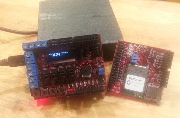 Arduino-compatible Uno32 board Arduino-compatible Uno32 board